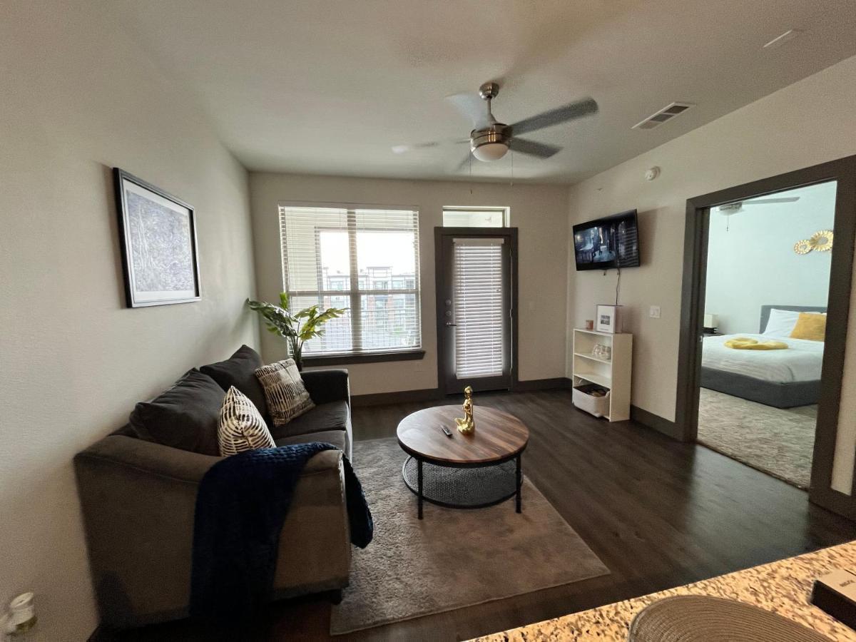 Comfy Abode Near Bush Airport Apartment Houston Bagian luar foto