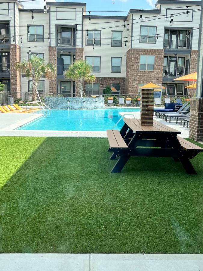 Comfy Abode Near Bush Airport Apartment Houston Bagian luar foto